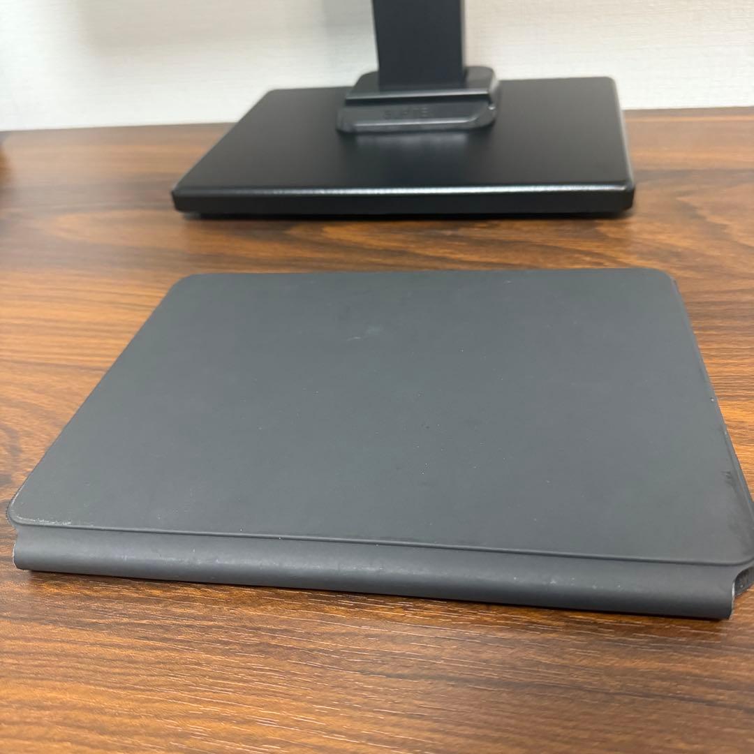 (ほぼ新品未使用)iPad Pro 11インチ 4th gen シルバー