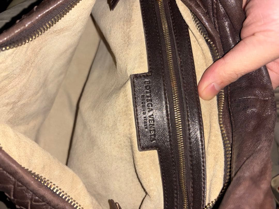 ボッテガ　イントレチャート　レザーショルダーバッグ