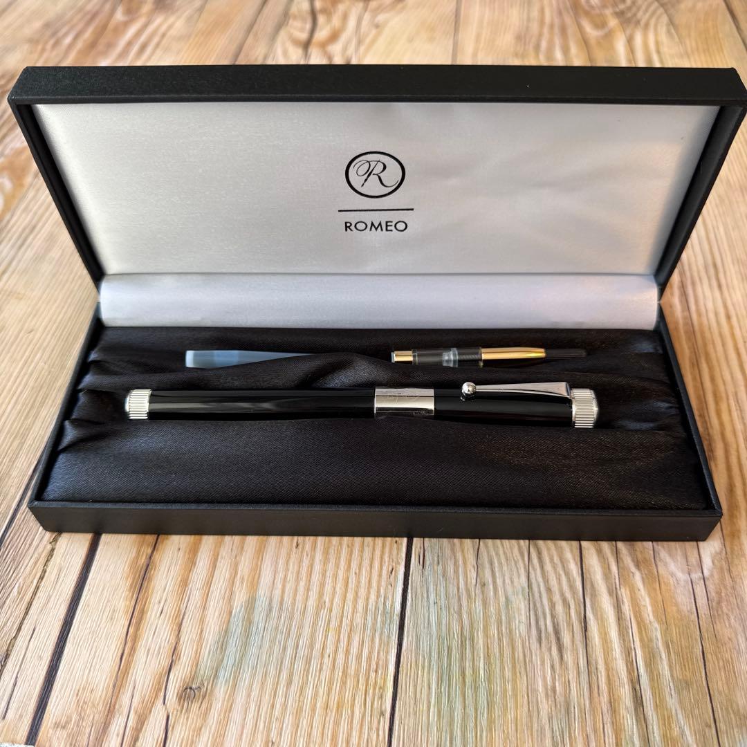伊東屋ロメオ(ROMEO)No.3万年筆ブラックBニブ廃番品