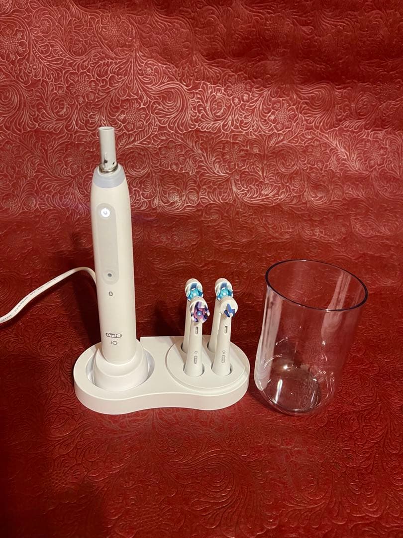 BRAUN Oral-B iO4 新品未使用品 クワイトホワイトorラベンダー