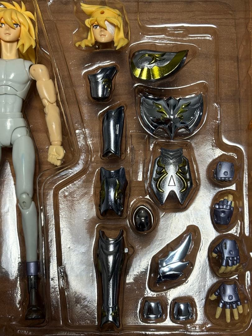 聖闘士星矢 キグナス氷河（ゴッドクロス）フィギュア 聖闘士聖衣神話