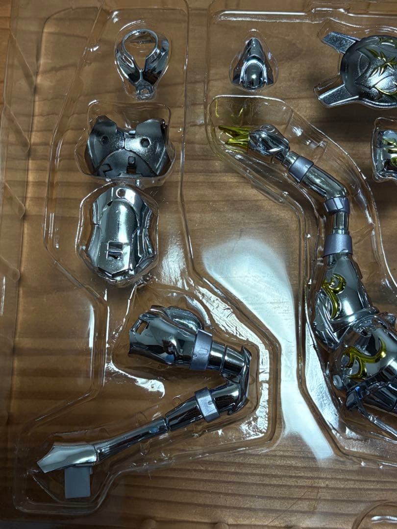 聖闘士星矢 キグナス氷河（ゴッドクロス）フィギュア 聖闘士聖衣神話