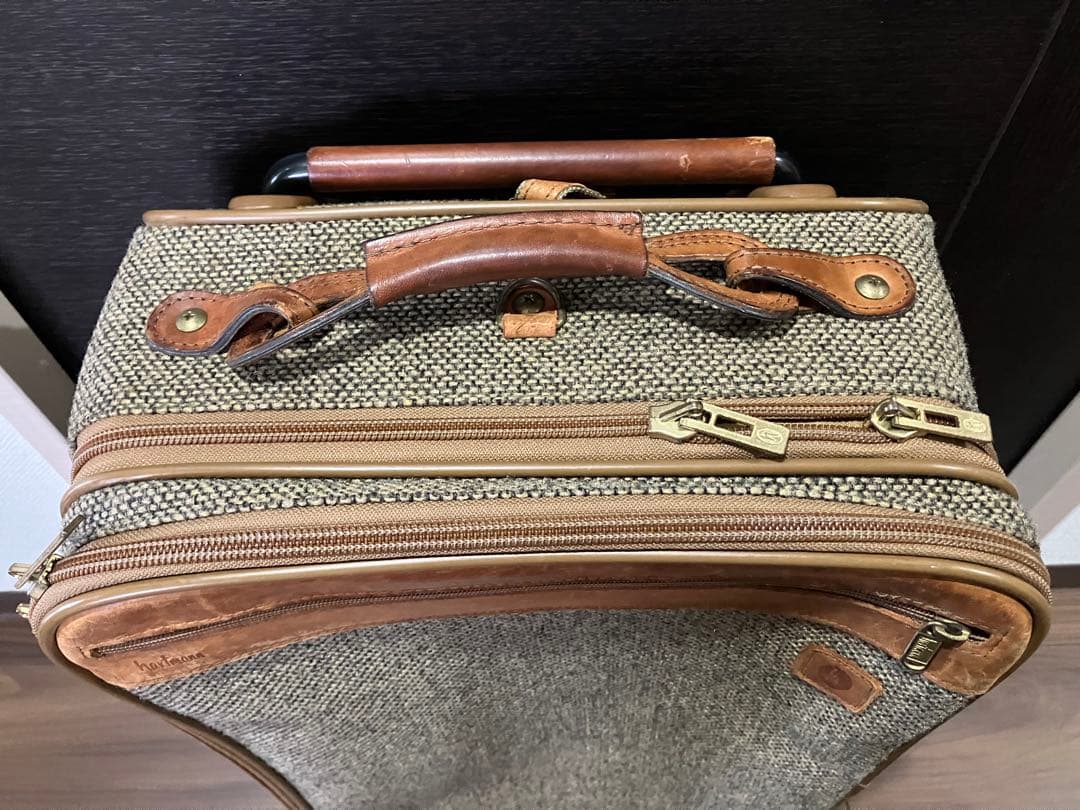 ハートマン•スーツケース