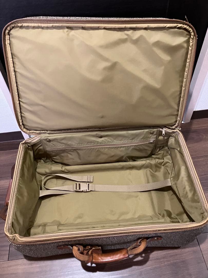 ハートマン•スーツケース