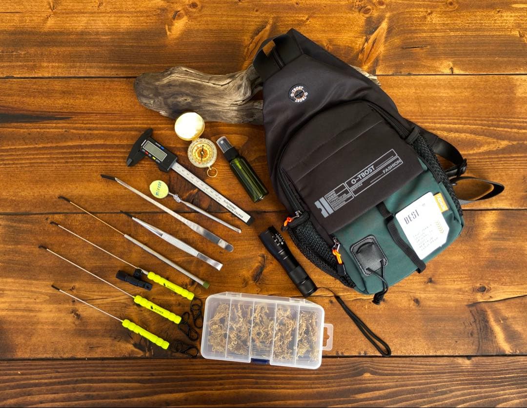 クワガタ採集セット　掻き出し棒　ライト付き　デジタルノギス　懐中電灯　採集ケース