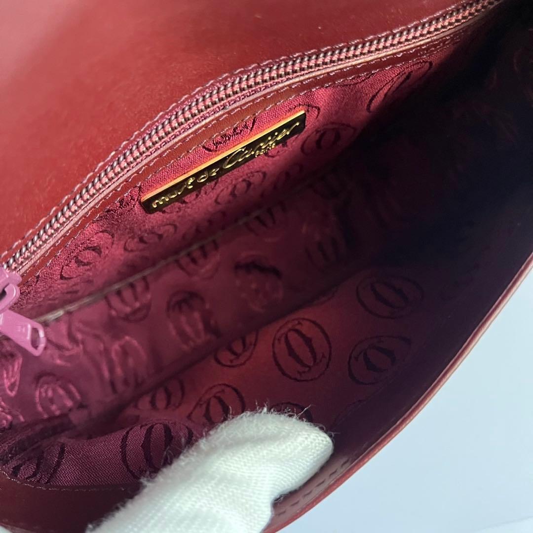 ■未使用級■ Cartier　マストライン　ショルダーバッグ　レザー　ボルドー