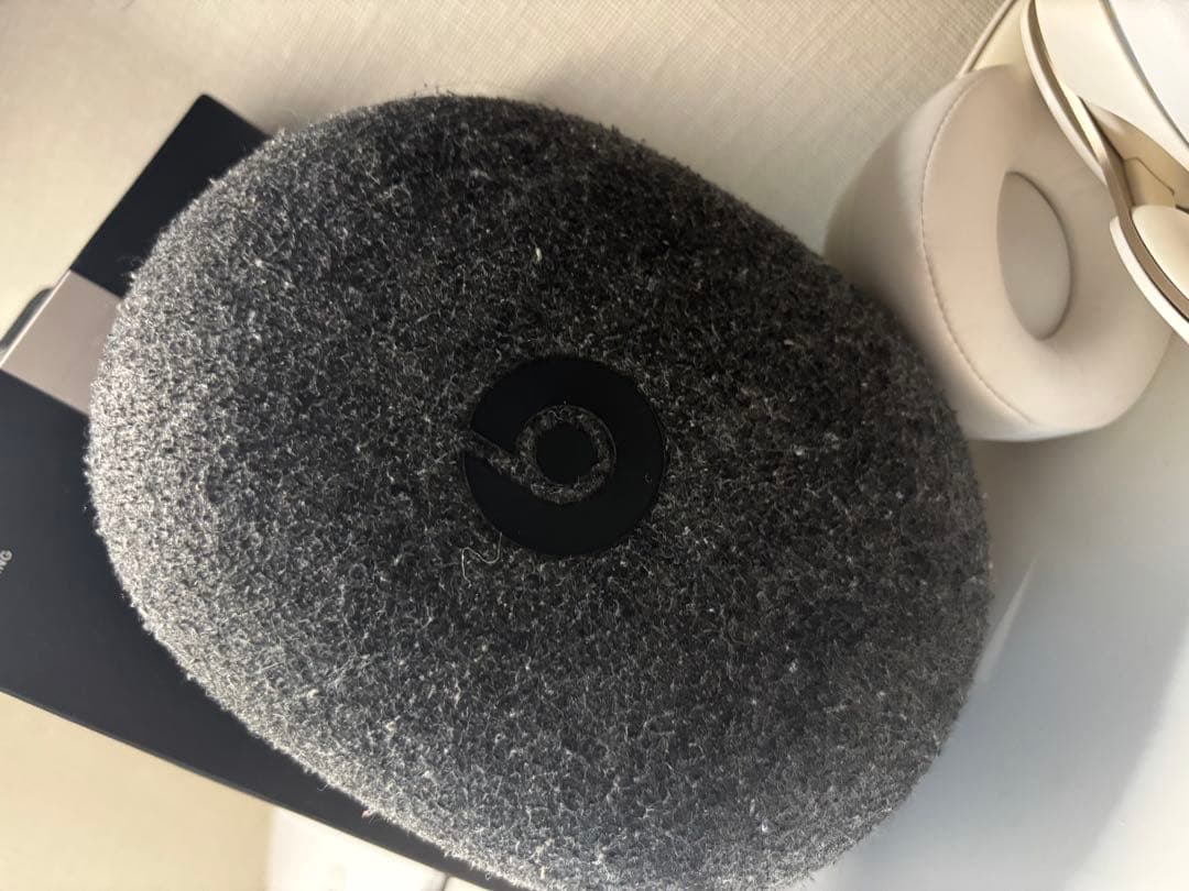 Beats Solo Pro ワイヤレスヘッドホン ホワイト