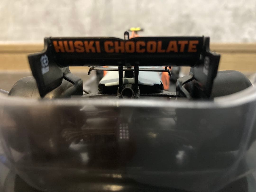 紅い跳馬　2台セットビッグスケールF1 マクラーレン　MCL35M ノリス