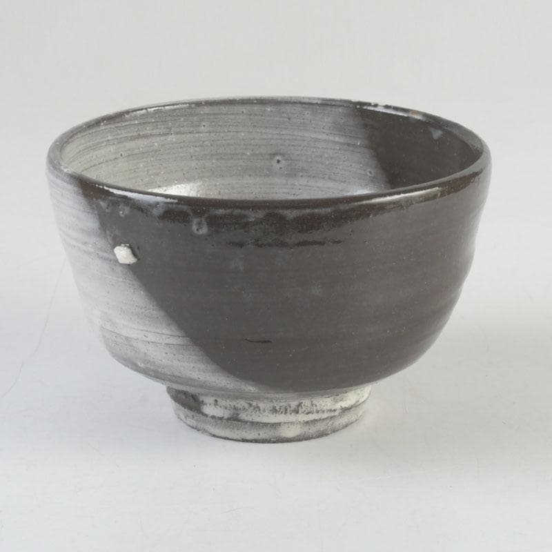 茶道具　出雲焼　十一代　長岡空権作　片身替　茶碗　共箱　V　9739