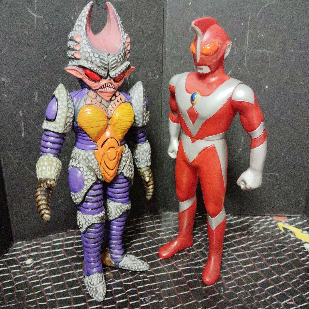 ウルトラ怪獣旧型絶版ソフビベンゼン.レディセット（期間限定サービス終了）