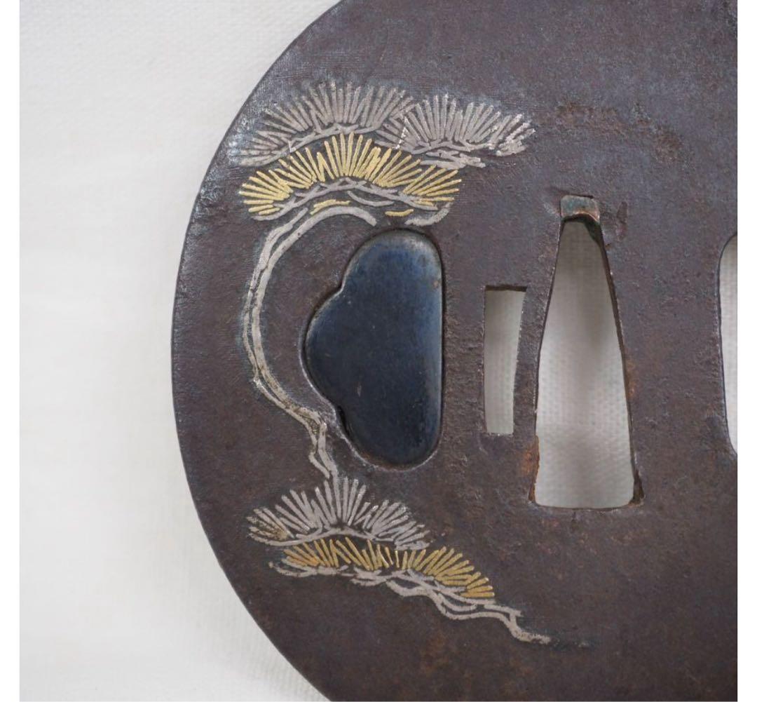 送料無料　江戸時代　金銀象嵌　亀鶴松竹文鍔　木箱付　刀剣美術