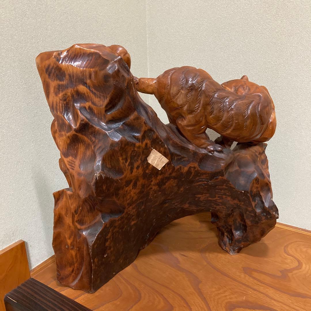 木彫りの虎 岩上虎　一本彫　虎2頭