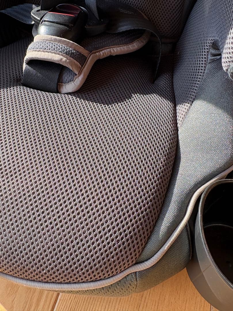 アップリカ　エアグルーヴ　チャイルドシート　ジュニアシート