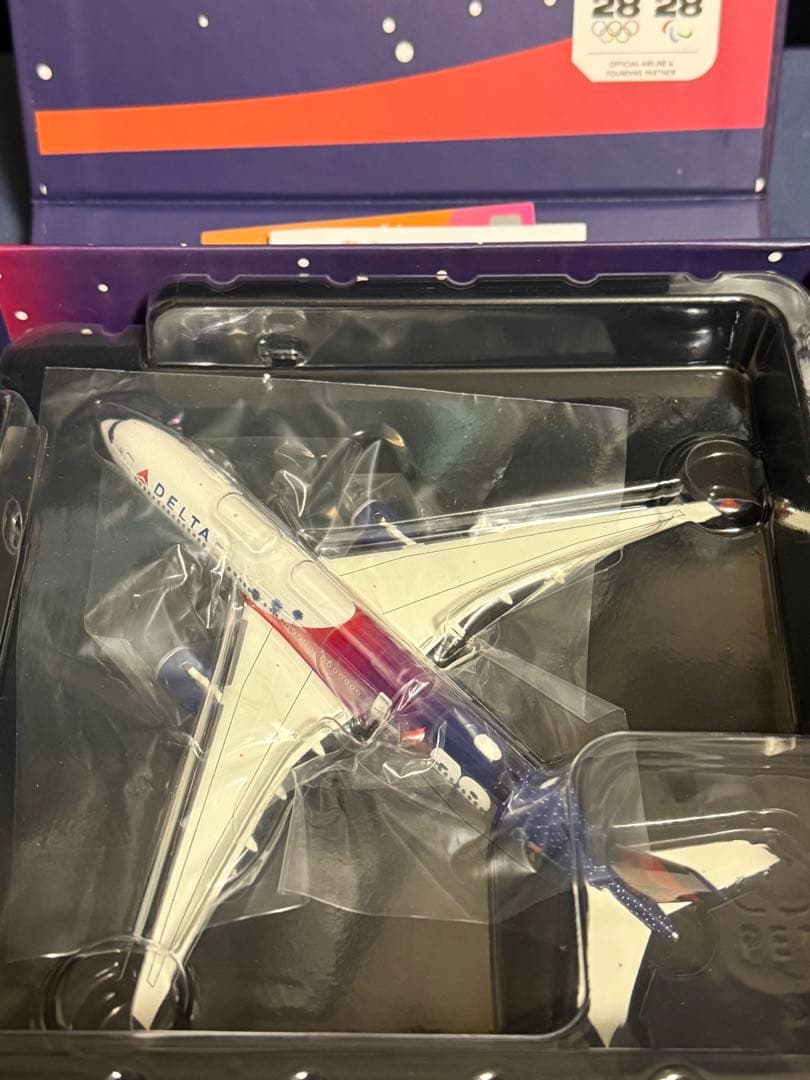 【レア】デルタ航空 A350-900 特別塗装機 1/400 飛行機模型