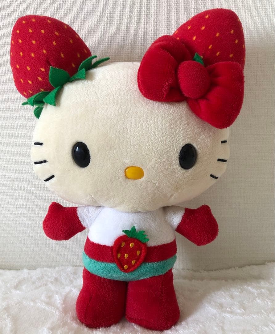 レア　ハローキティ　ぬいぐるみ　いちごマン
