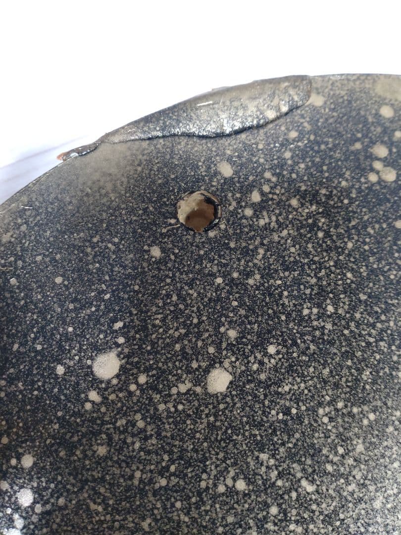 油絵◆半立体の円型アート【蜂】壁掛け油絵◆作者サイン入り