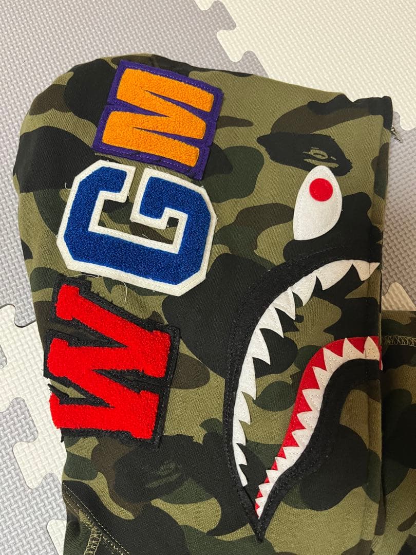 【A BATHING APE】 SHARKパーカー full zip