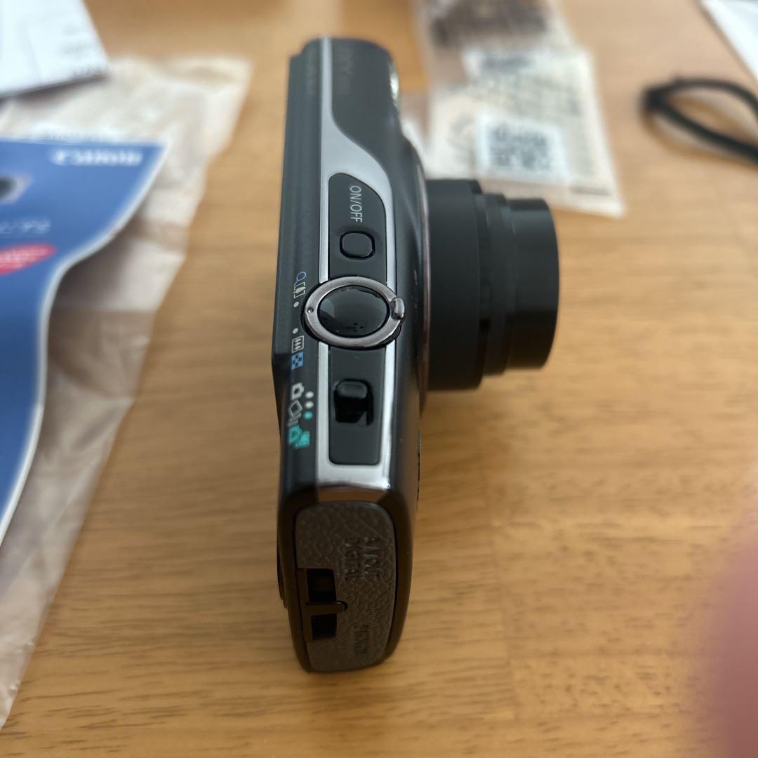 Canon IXY 650 コンパクトデジタルカメラ　ケース＆SDHCカード付き