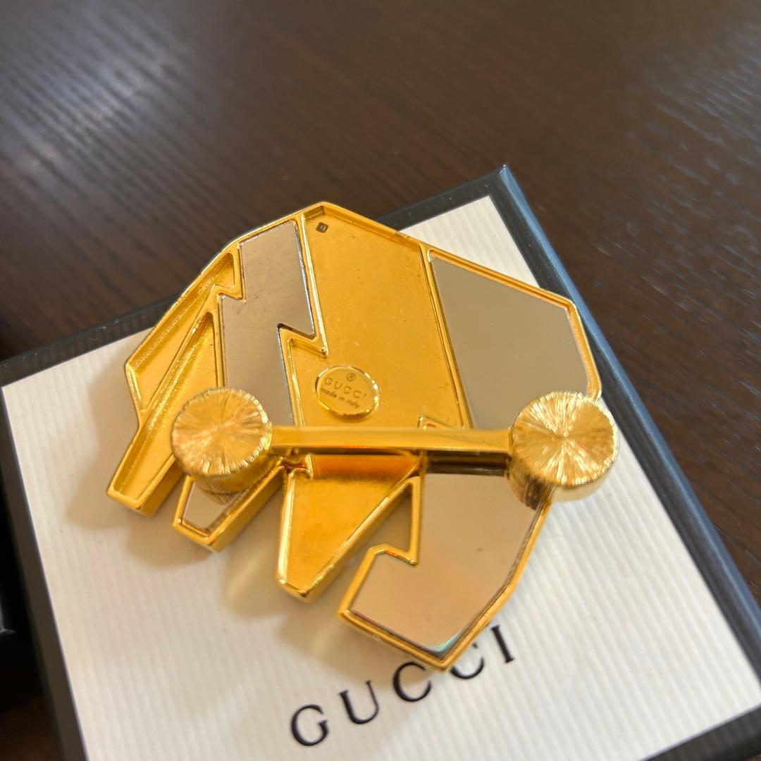 良品★グッチ アニマル ぞうラインストーン付き ブローチ