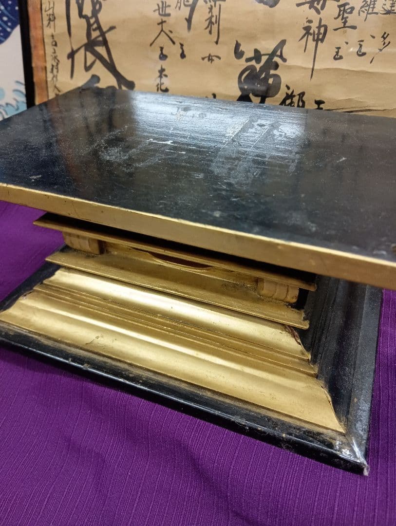 大日如来明治大正時代頃木製金箔塗座像高さ４３センチ（台座含む）台座虫喰い有り品