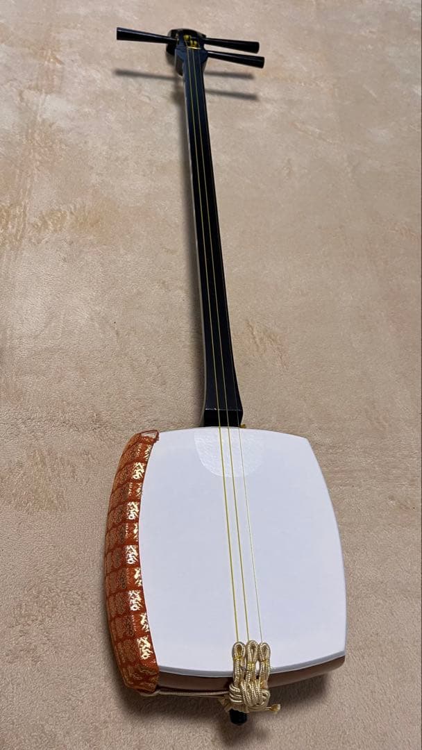 皮が割れない？地唄三味線（中棹、破れなし、体験用に）