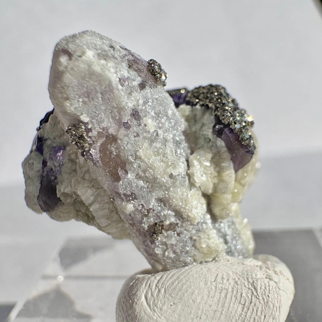 524 中国 内モンゴル産 レアタイプ フローライト&パイライト&クォーツ