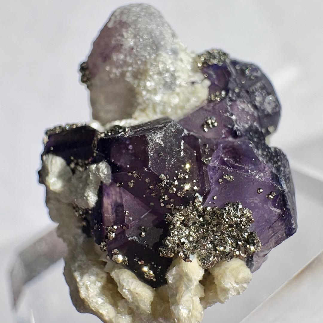 524 中国 内モンゴル産 レアタイプ フローライト&パイライト&クォーツ