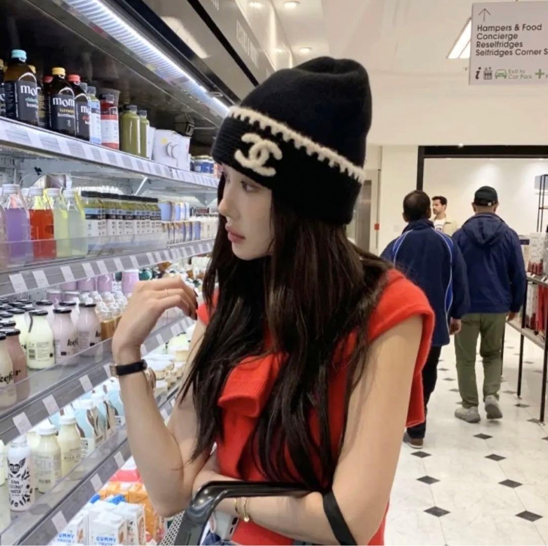 CHANEL CCマークニット帽 ブラック/ホワイト