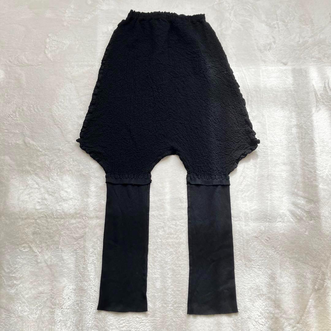 美品イッセイミヤケme 縮絨プリーツ サルエルパンツ ブラック