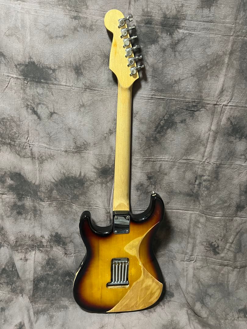 ストラトキャスター ハードレリック加工