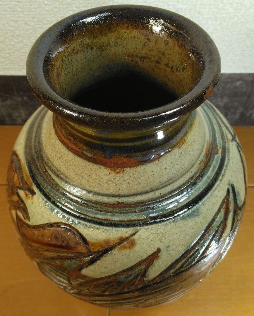 人間国宝 金城次郎 海老魚紋花瓶 栞 共箱 壺屋焼 壷屋焼 やちむん 上作花瓶