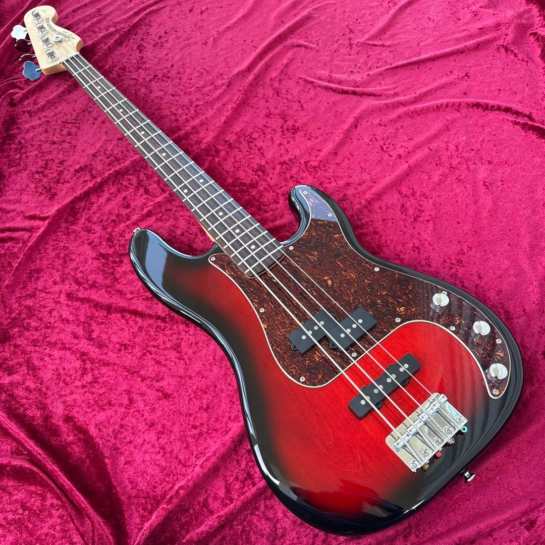 美品 メンテ済 Squier Standard PRECISION BASS