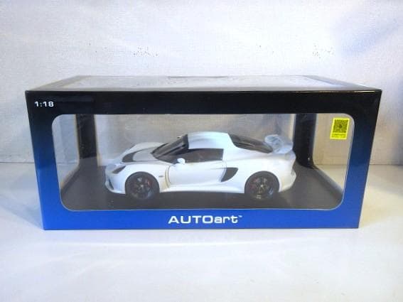 特価 AUTOart (1/18) ロータス Exige S
