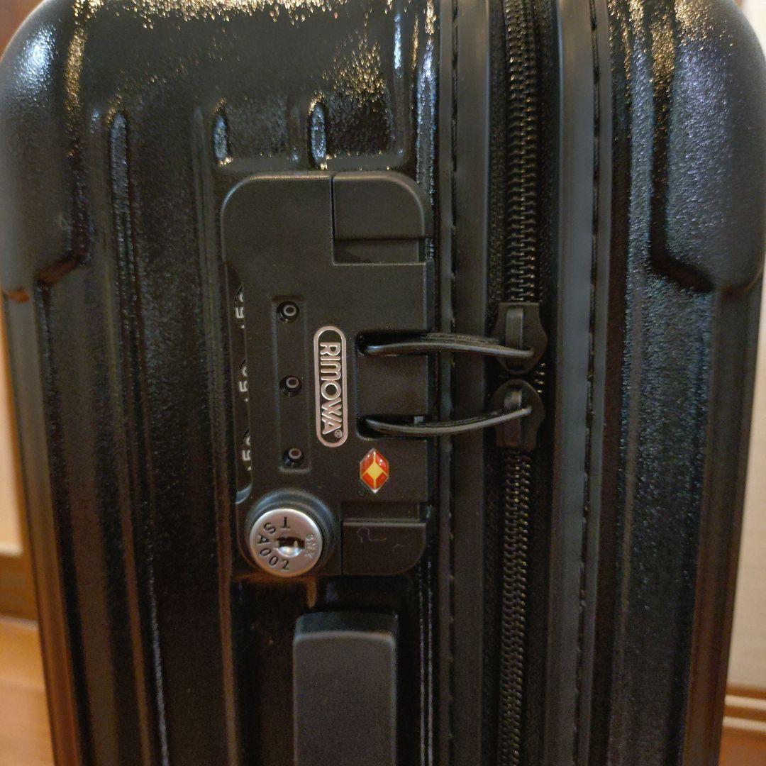 ☆新品、未使用☆RIMOWA 中型キャリーケース ブラック　35L