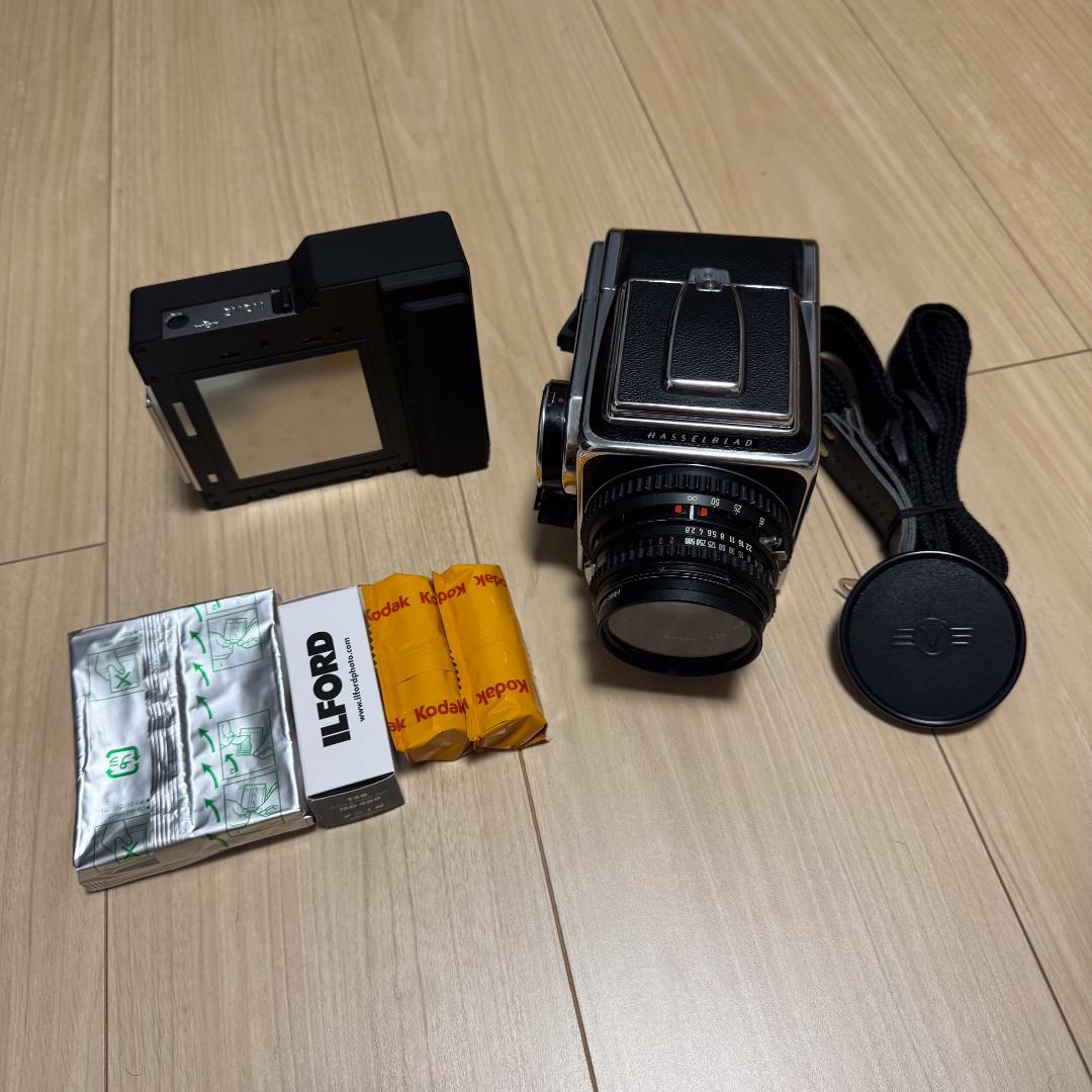 フィルムカメラ Hasselblad 500C/M Planar T 80mm f2.8