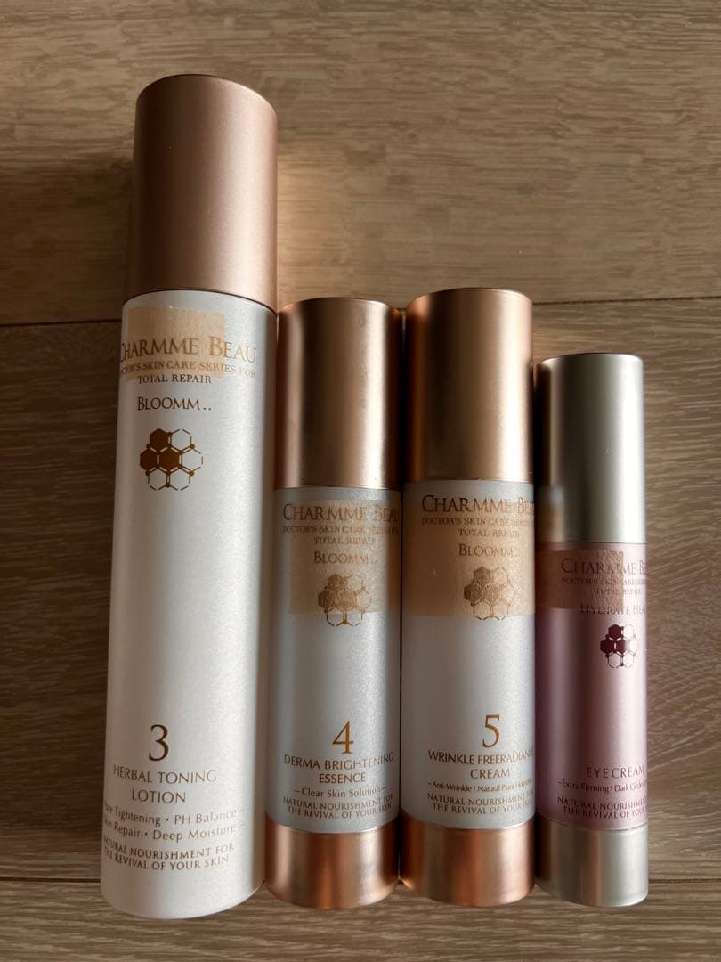 CHARMME BEAU お試しセット 3のみシール下のラインまで入ってます❣️