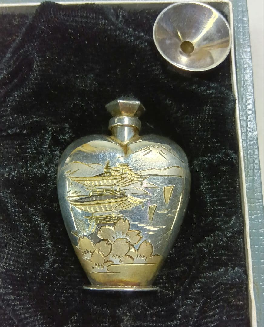 SILVER 950　シルバーアトマイザー　香水入れ　ミニ漏斗付き　香水瓶　銀製