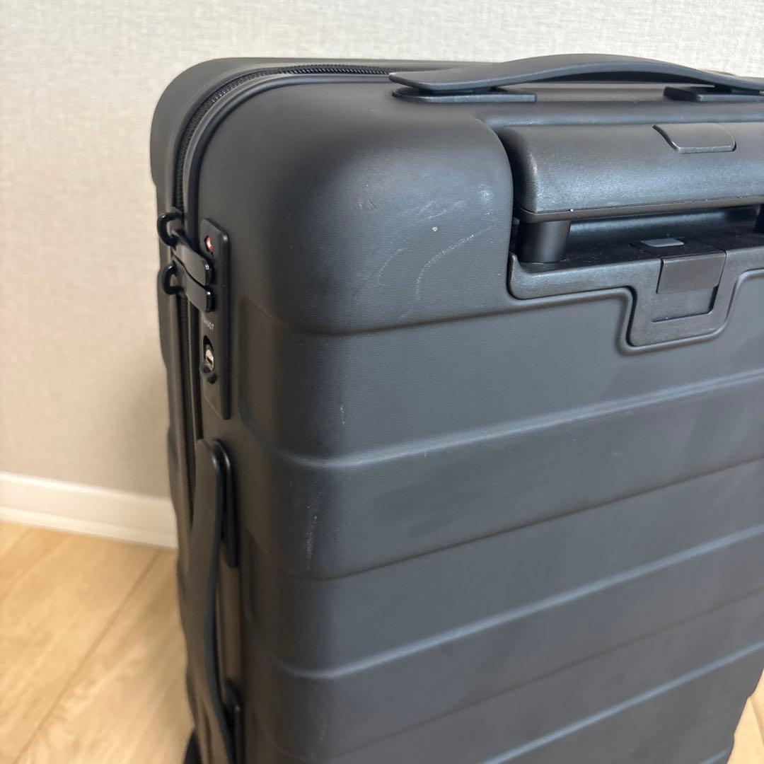 【無印良品】バーを自由に調節できる ハードキャリーケース 36L ブラック 鍵2