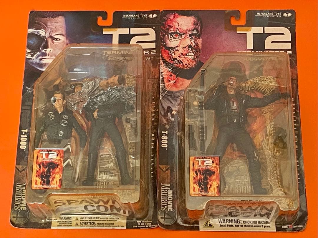 「ターミネーター２」の「T-800」と「T-1000」をセット