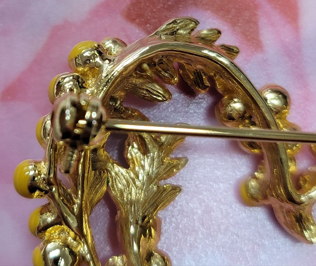 ★ヴァンドームブティック　ミモザブローチ　ハートリース★