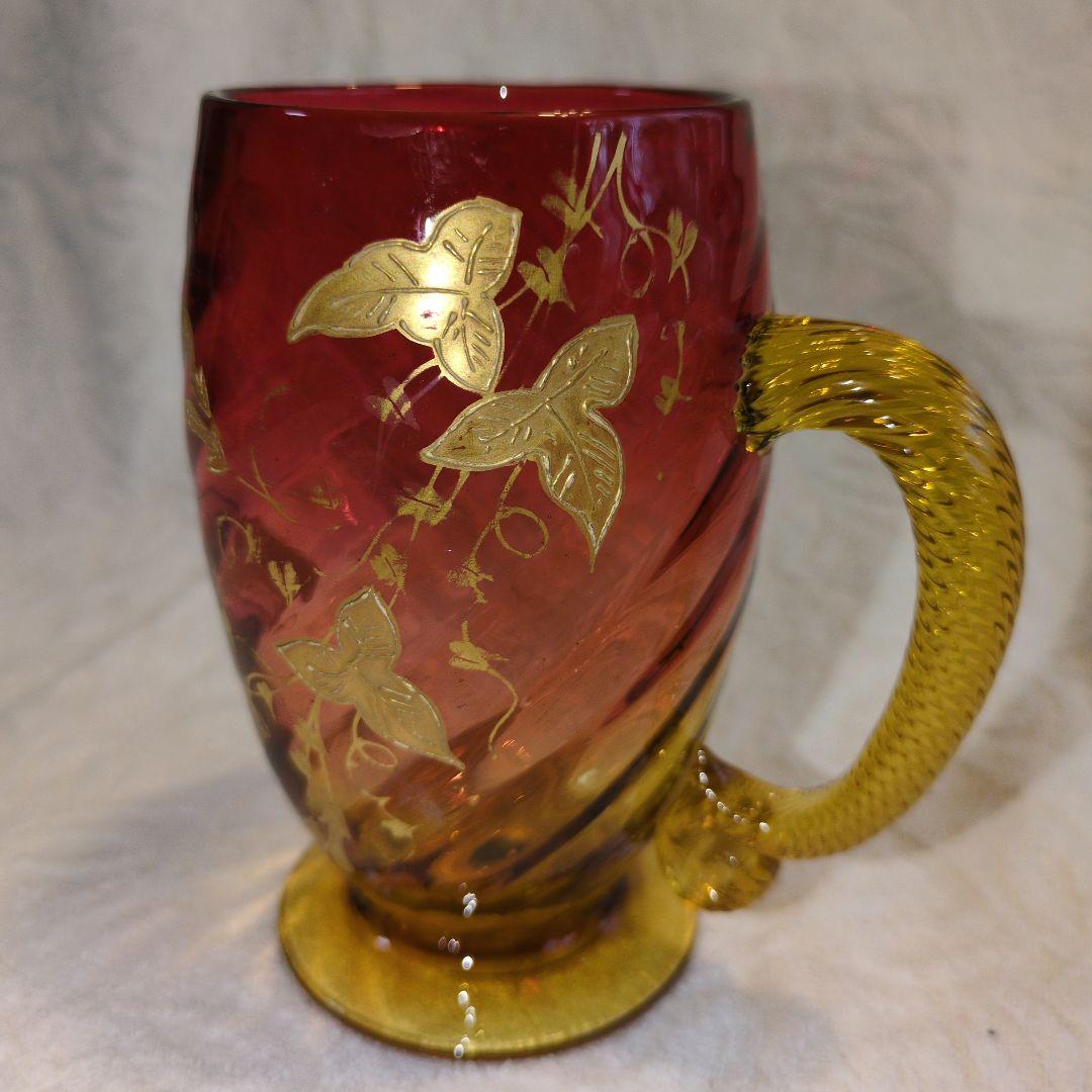 再お値下げしました❢オールドバカラ、赤と金のつる花柄グラス 超希少のお品物です。