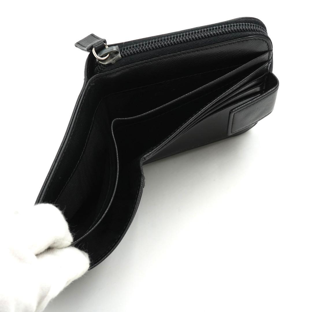 ✨未使用に近い✨　PRADA ミニ財布　サフィアーノレザー　三角プレート　黒色
