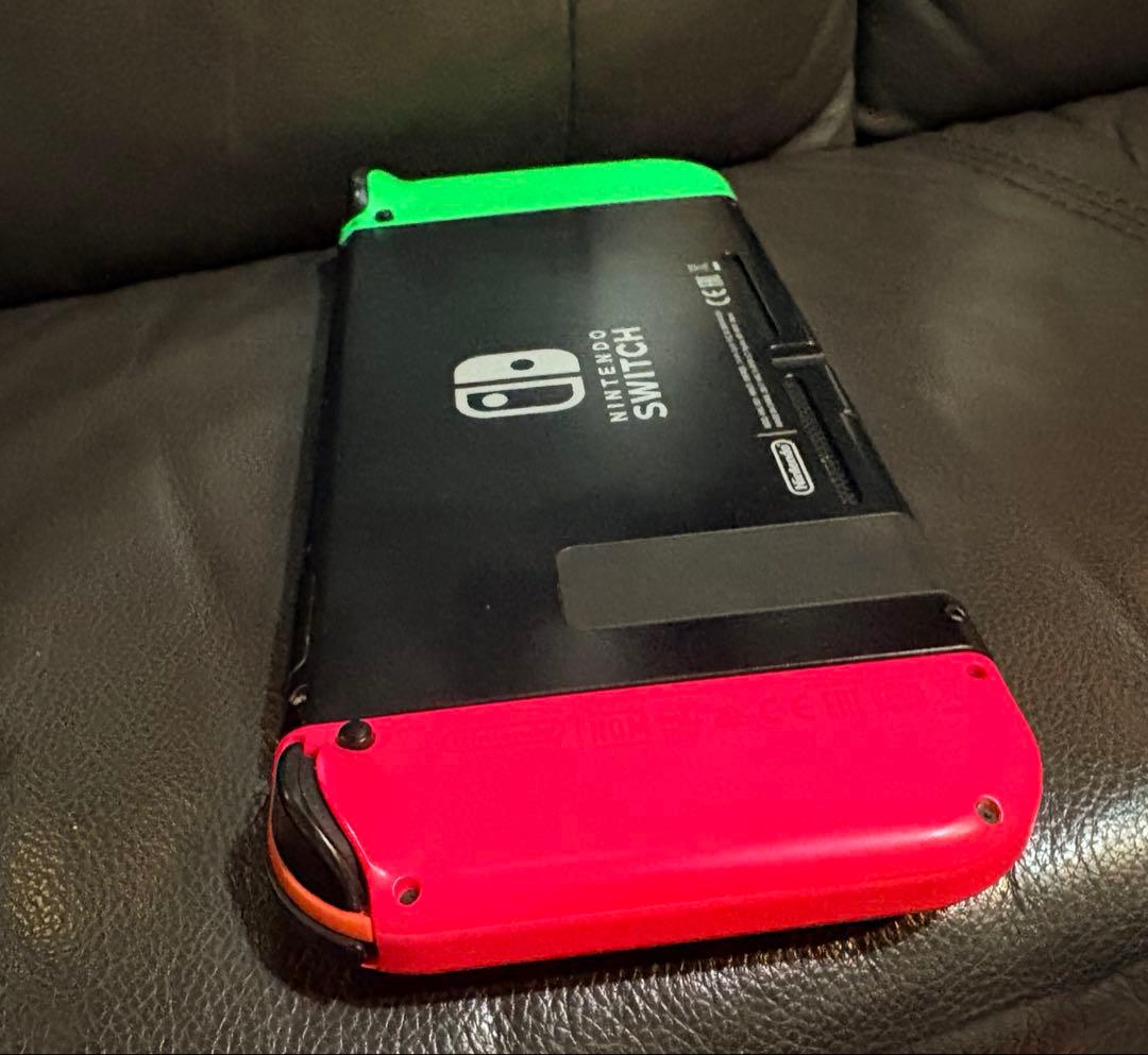 Nintendo Switch 本体　ジョイコンおまけ付け