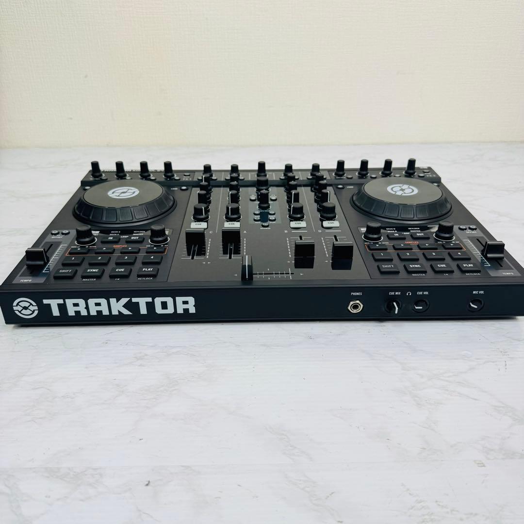 TRAKTOR KONTROL S4　DJコントローラー　専用フライトケース