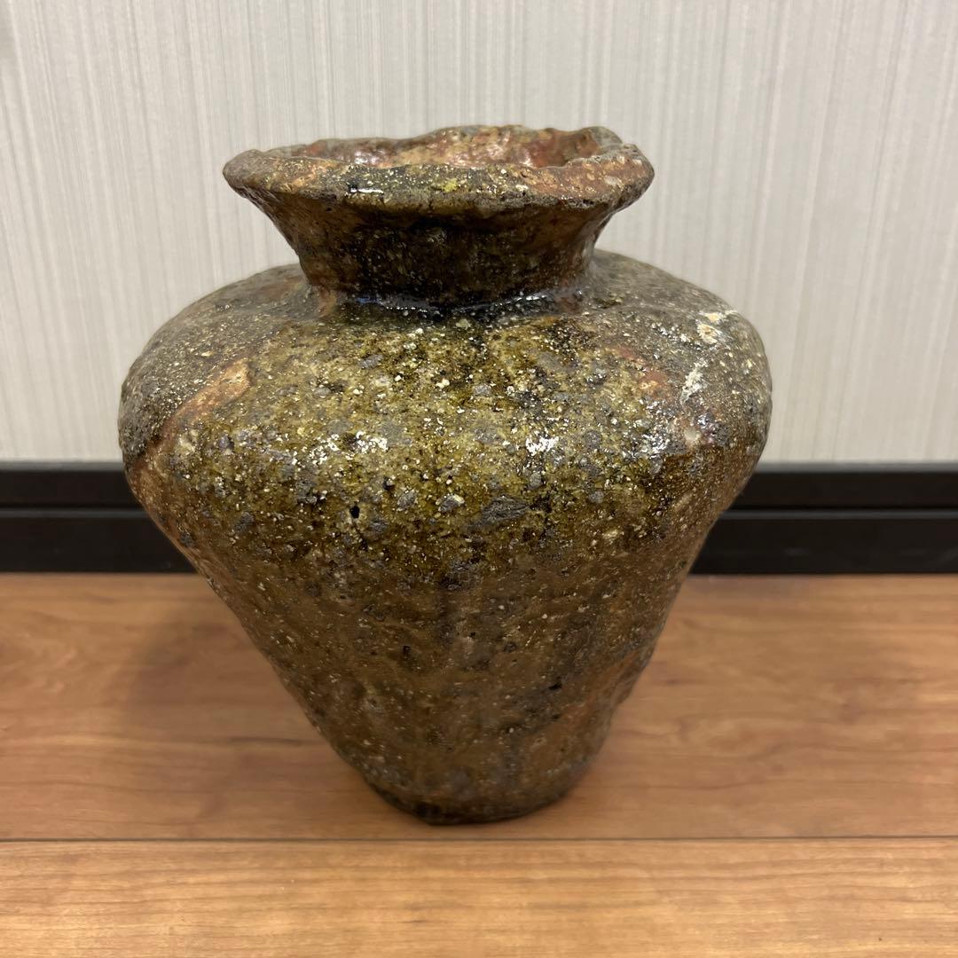 陶器瓶 黒茶色 広口