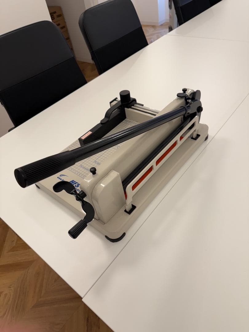 【A4裁断機】HFS FBA_16150（ホワイト）