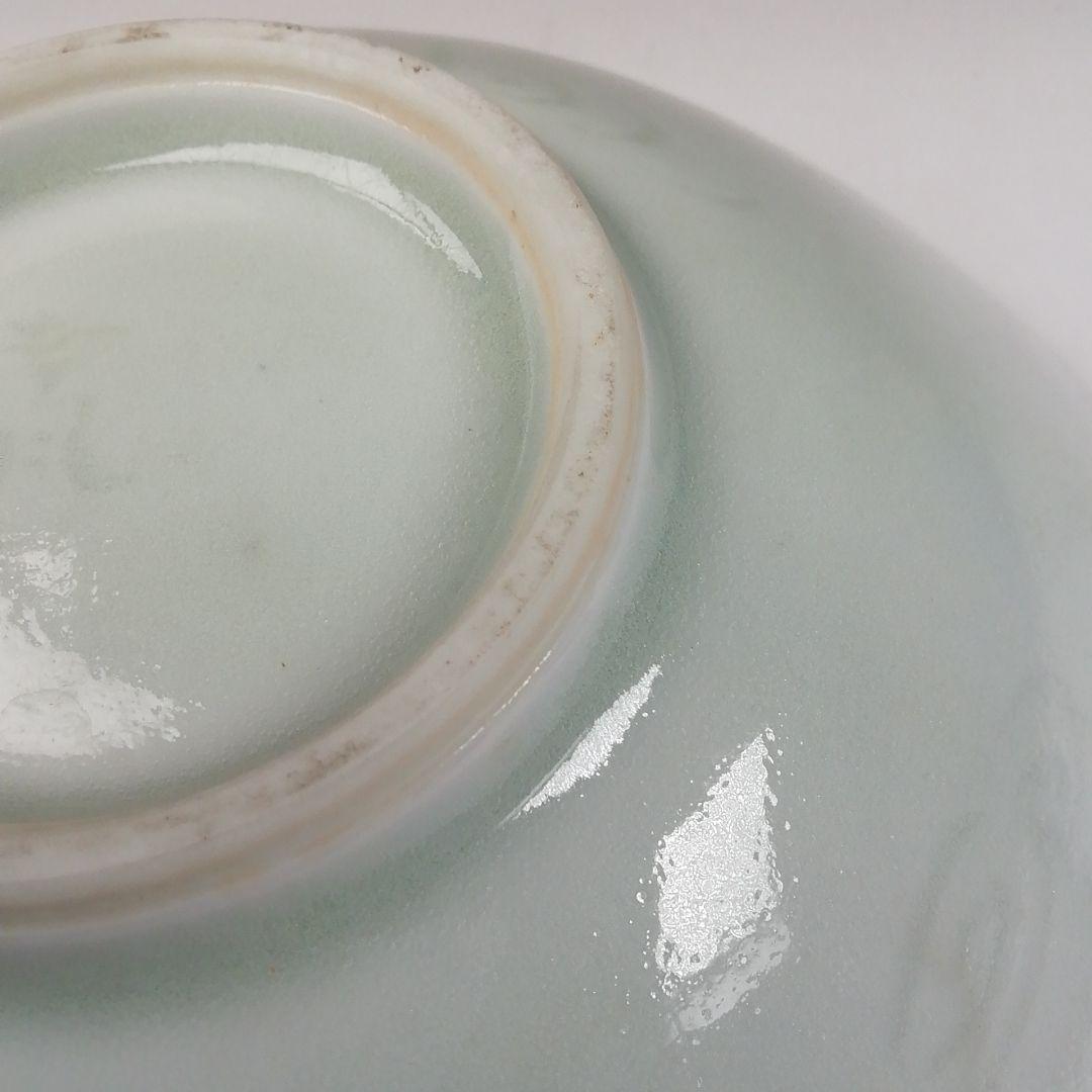 Ｔ１６９　茶碗　『淡青磁　蜻蛉彫』『平茶碗』『曽根幸風』　共箱　抹茶碗　茶道具