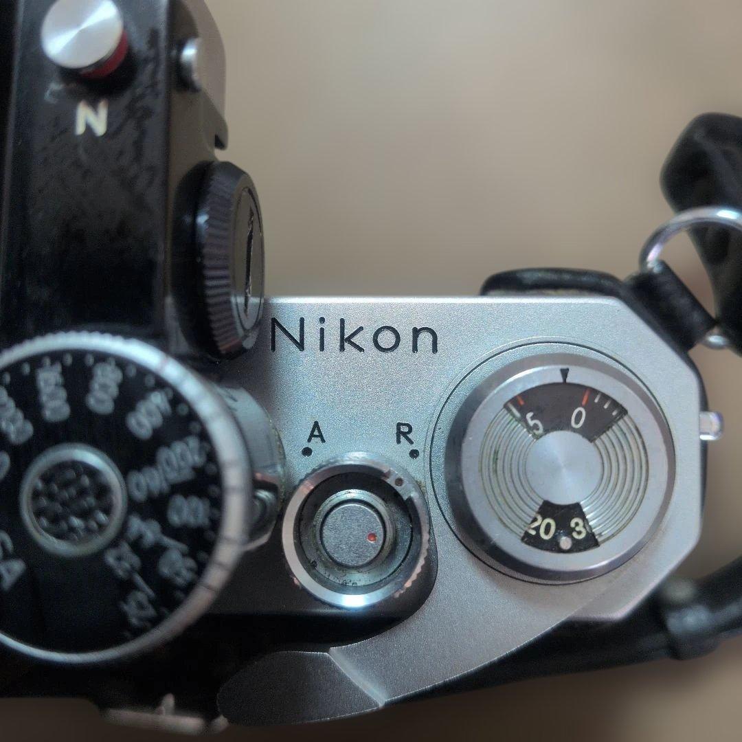 Nikon F 一眼レフカメラ 35mmフィルム（カバー付き・本体のみ