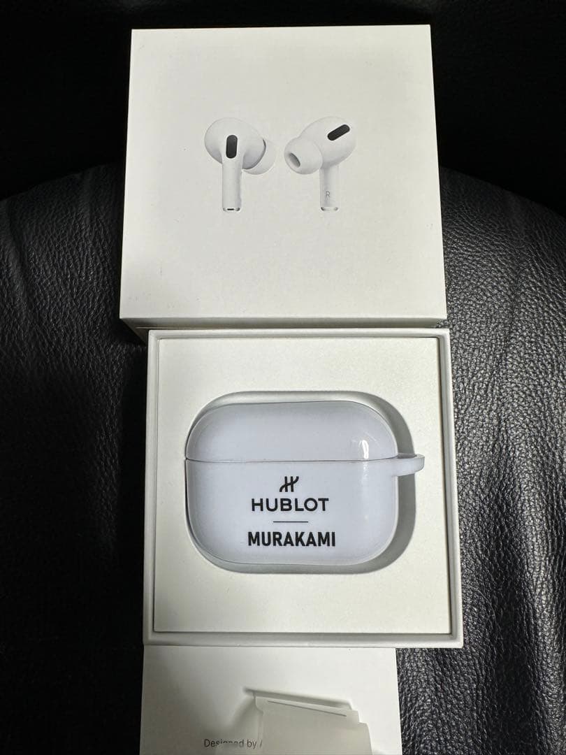 Apple AirPods Pro MWP22J/A中古右耳のみウブロケース付き