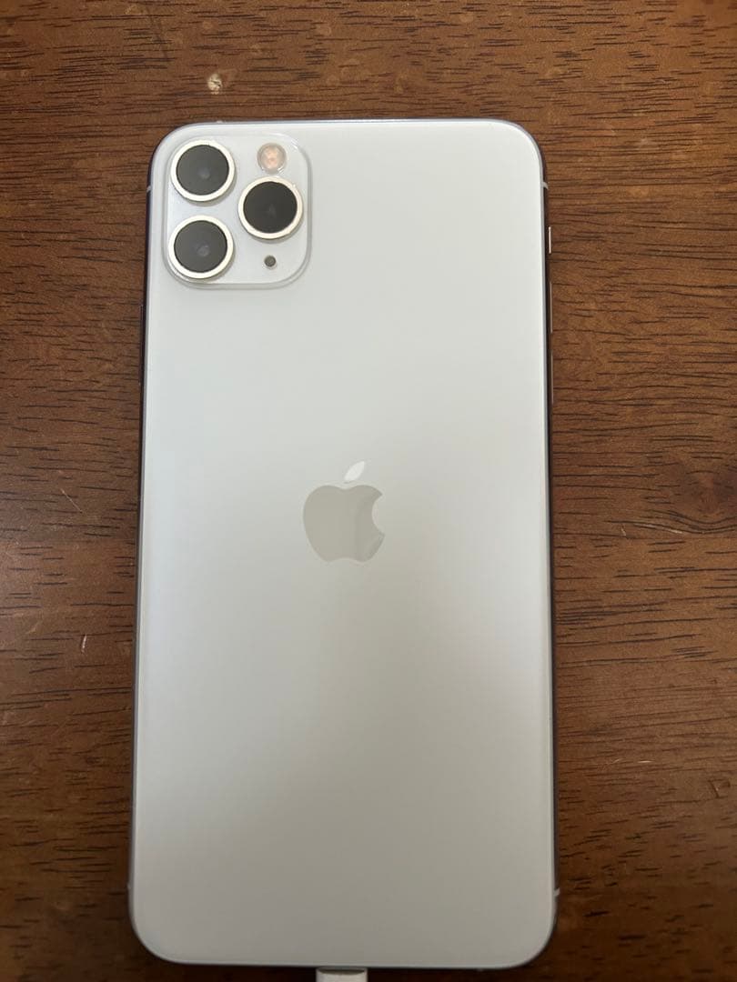 iPhone 11 Pro Max 64GB SIMフリー シルバー